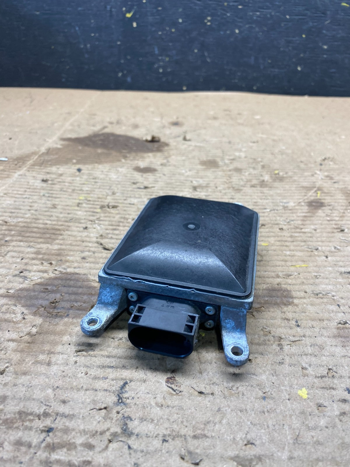 2014 - 2015 Kia Optima Rear Left Driver Blind Spot Radar Module R2668 DG3