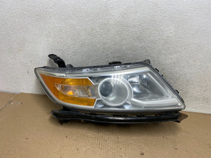 2011 to 2013 Honda Odyssey Front Right Passenger Headlight Halogen AH5827 DW0