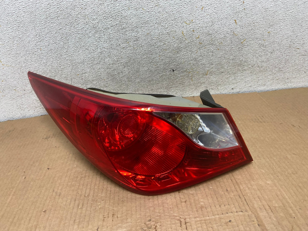 2011 2012 2013 Hyundai Sonata Left Driver LH Side Tail Light AI6948 LK0