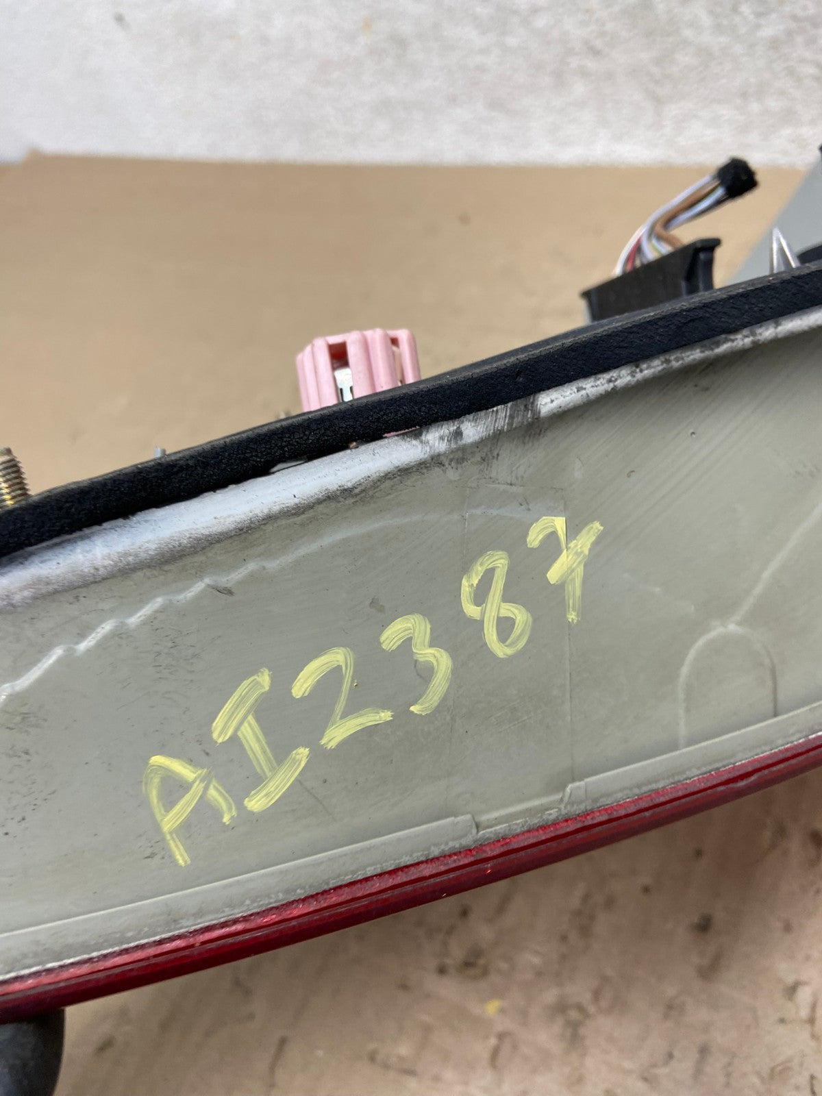 2003-2006 Mercedes-Benz S-Class Tail Light Left Driver Lh Side AI2387 LK5