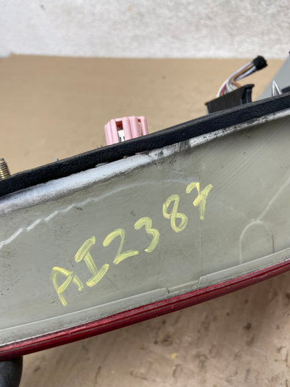 2003-2006 Mercedes-Benz S-Class Tail Light Left Driver Lh Side AI2387 LK5