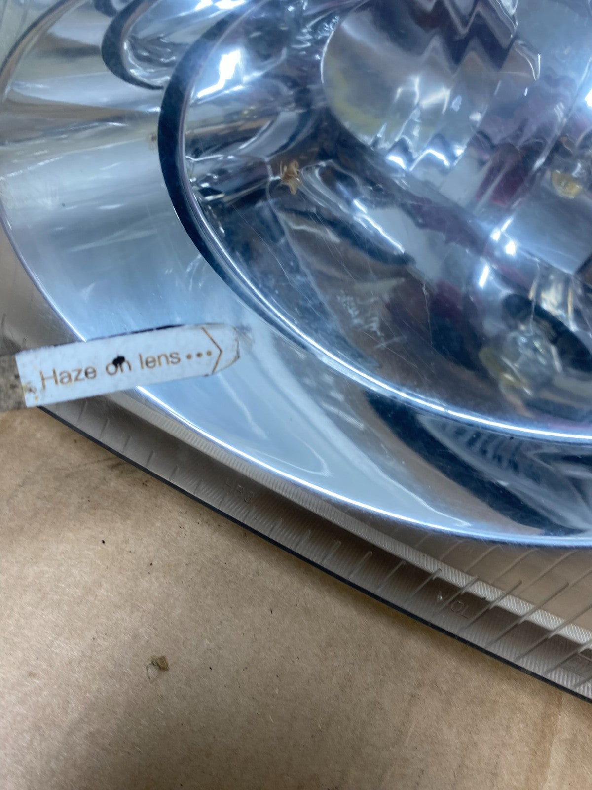 2002 to 2009 Gmc Envoy Left+Right Set Headlights Halogen AI8748 DW5