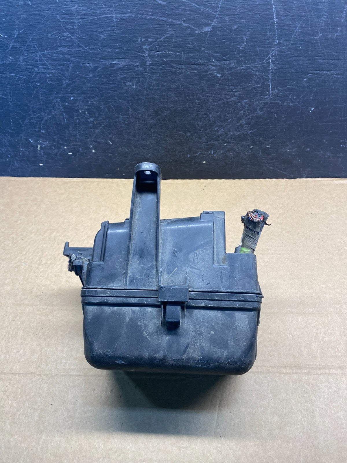 2005-2006 Toyota Tundra Fusebox Fuse Box Relay Module 82121-0c370 AF76004