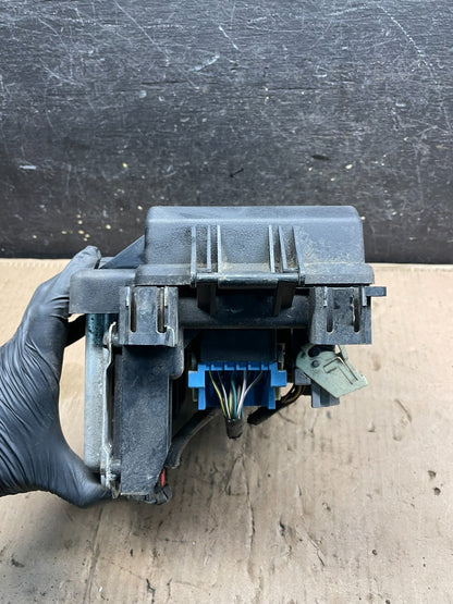 2005 Dodge Charger  Fuse Box Body Control Module BCM t2886 DG3