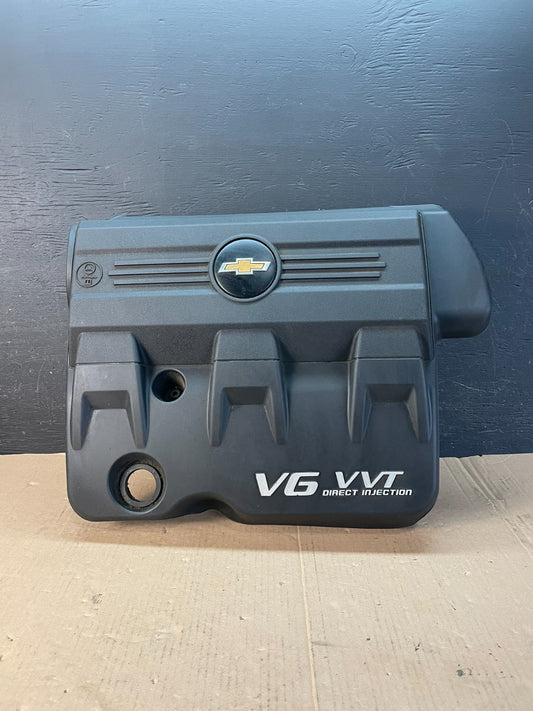 2010 to 2012 Chevrolet Equinox V6 VVT Plastic Engine Cover Shield AD8425 DG0