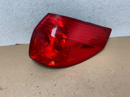 2006 - 2010 Toyota Sienna Right Passenger Side Tail Light AG4199 LK0