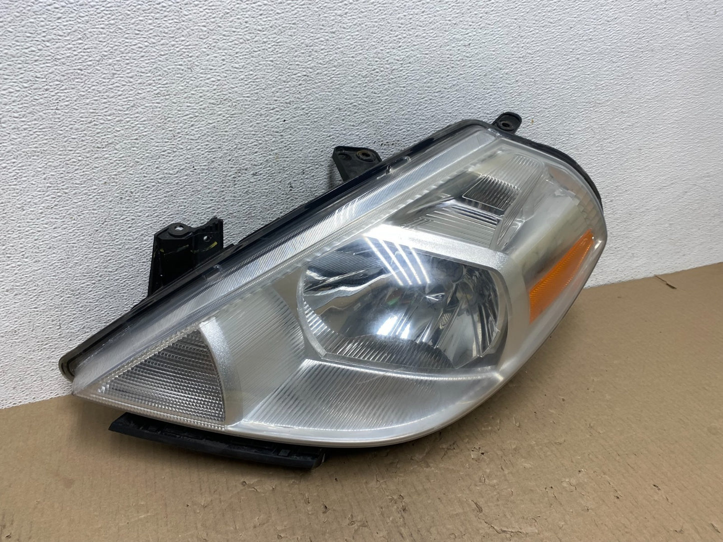 2008 to 2012 Nissan Versa Headlight Halogen Left Driver Lh Side AE9690 DW2
