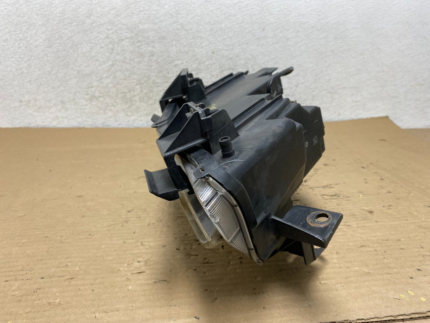 2010 - 2013 Mazda 3 Left Driver LH Halogen Headlight AG9100 DW7