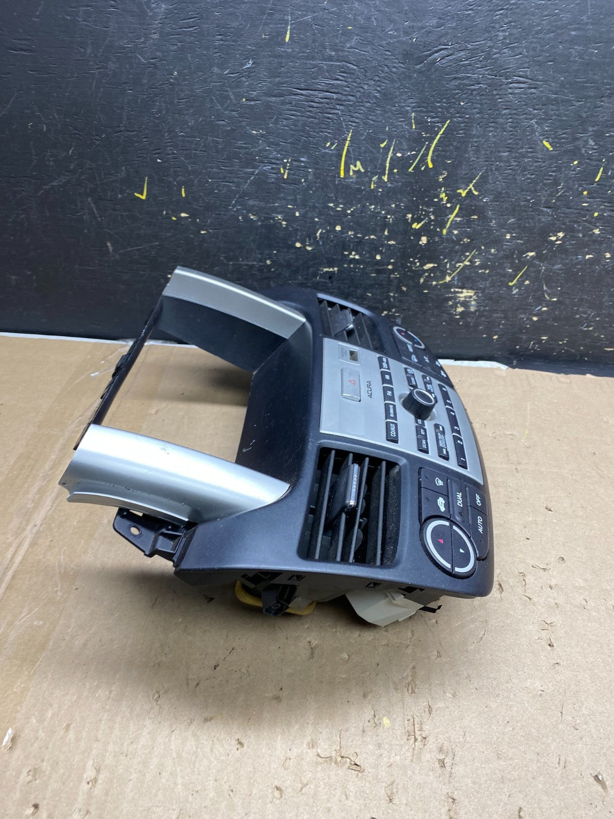 2007 to 2009 Acura RDX GPS RADIO Audio Control Trim Dash w/ Vents AB2085 DG1