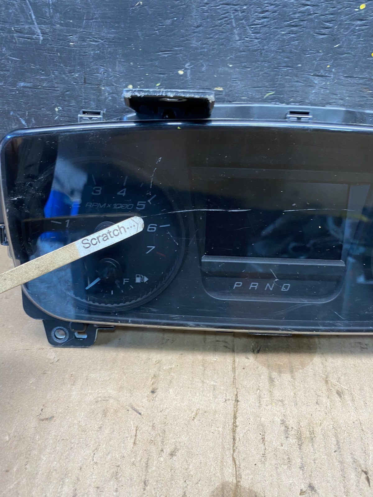 2016 Ford Taurus Speedometer Instrument Cluster Gauges OEM p0027 DG1