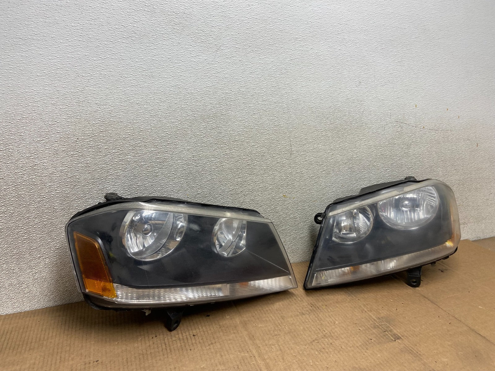 2008 to 2014 Dodge Avenger Left+Right Side Set Black Headlights AA5386 DW2