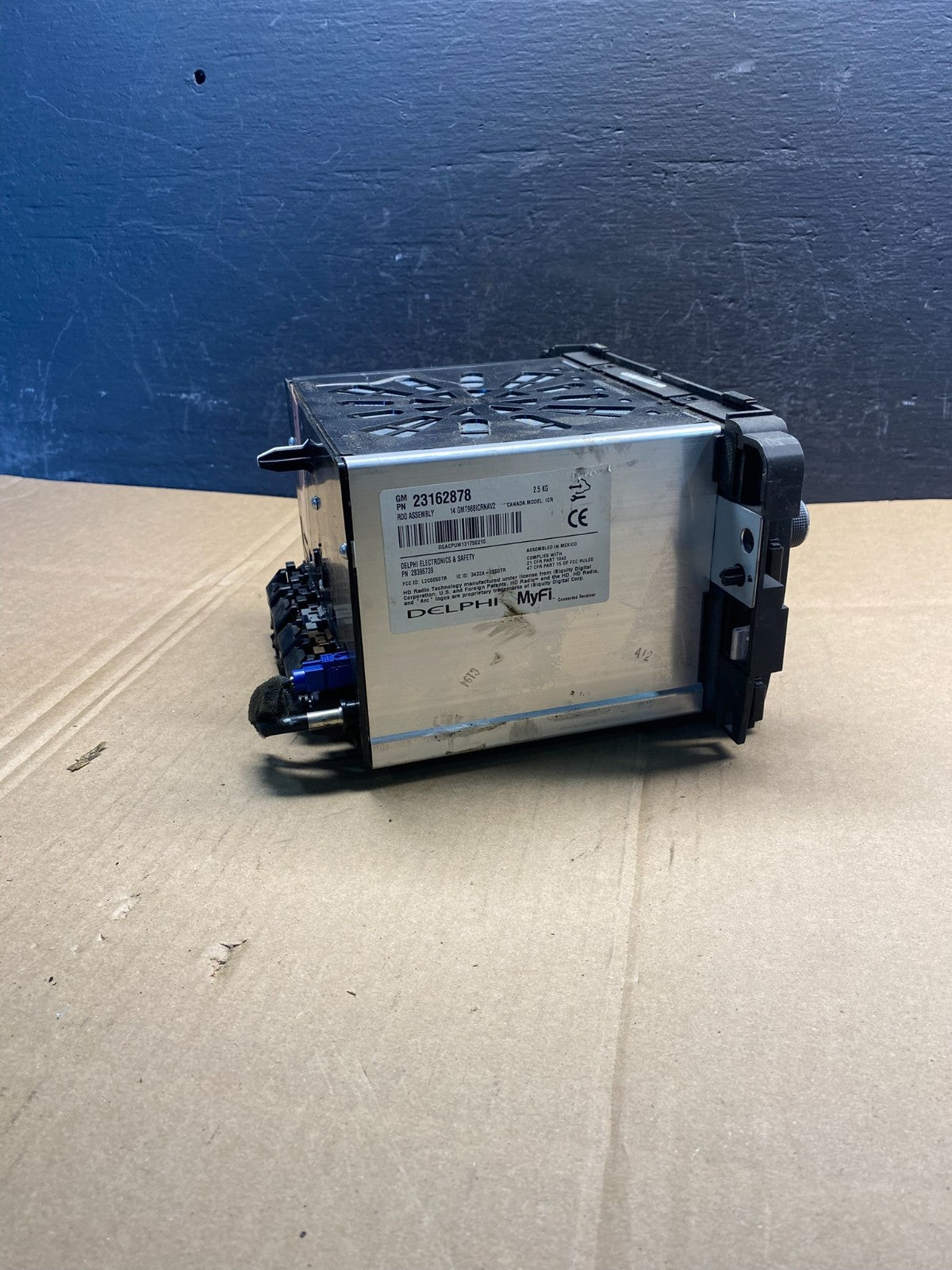 2013 2014 GMC Acadia Radio Display Screen AM/FM AUX AD1671 DG2
