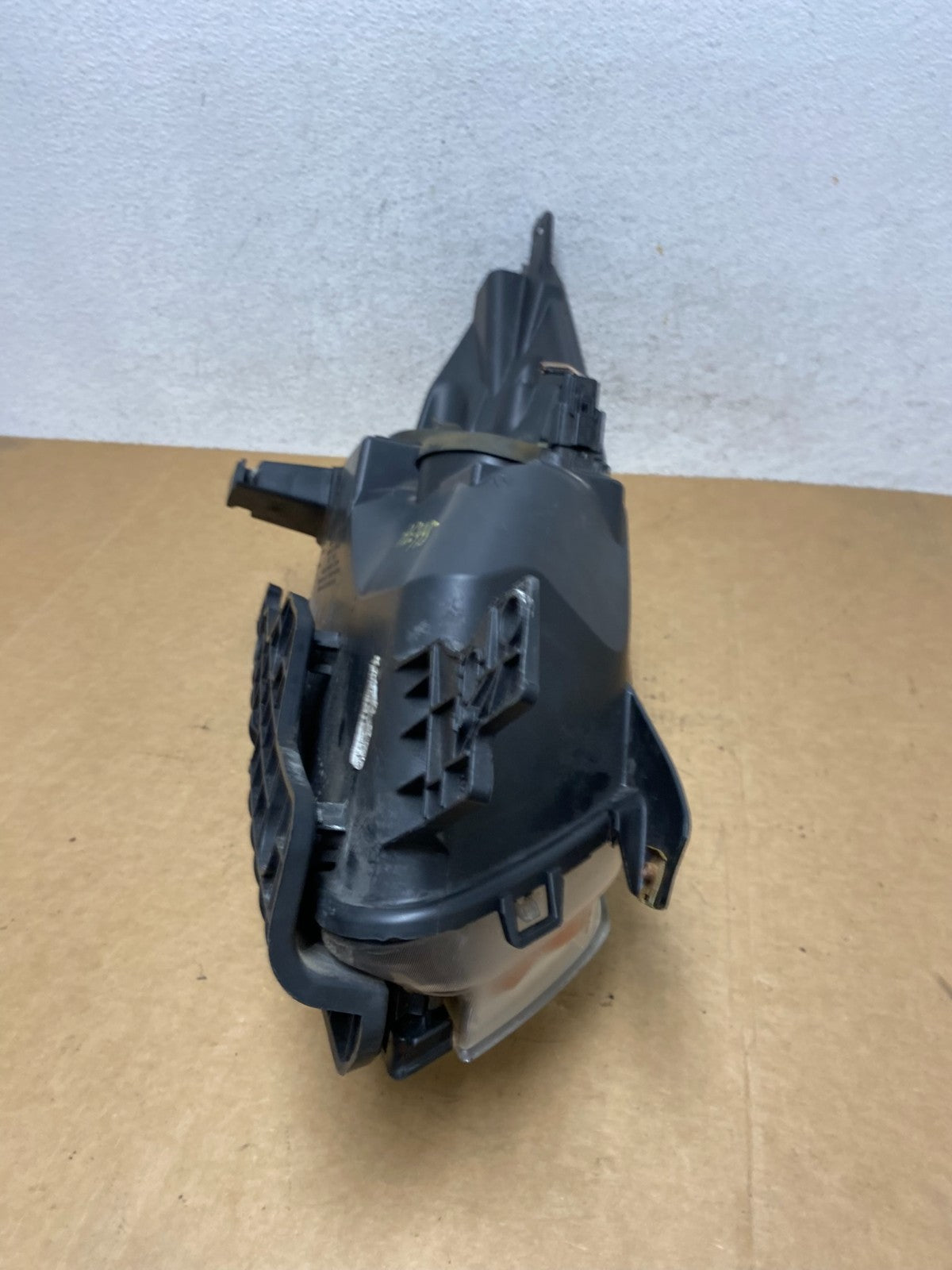 2013 - 2016 Ford Escape Headlight Left Driver Lh Side Halogen AE2995 DW7