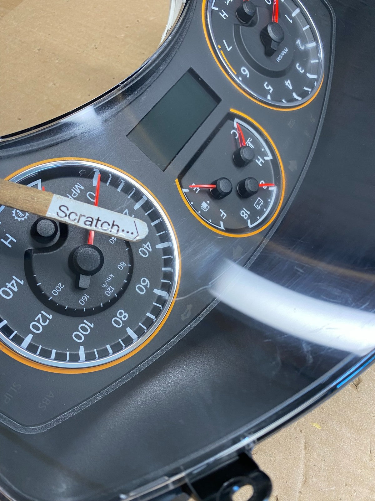 2010 2011 Nissan Armada Speedometer Cluster Gauge AG6302 DG3