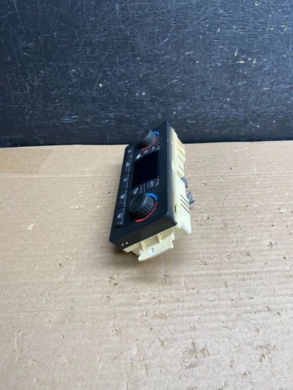 2003 to 2006 Chevrolet Silverado HVAC Heater Climate Control Module ag6478 DG2
