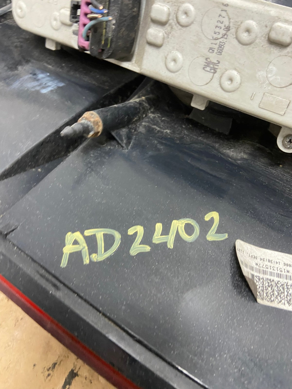 2002-2009 GMC Envoy Right Passenger RH Side Tail Light AD2402 LK7