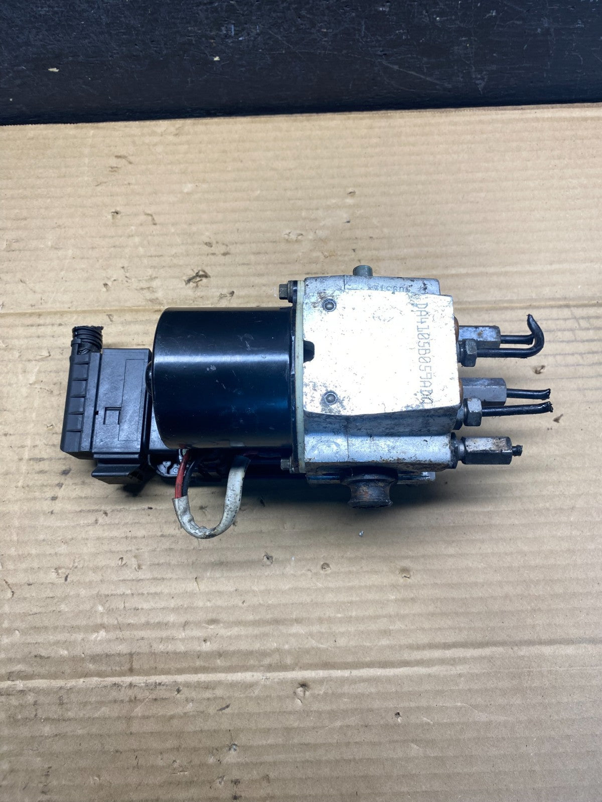 2004 - 2007 Ford E250 E350 Van ABS Anti Lock Brake Pump Module AE6242 DW1