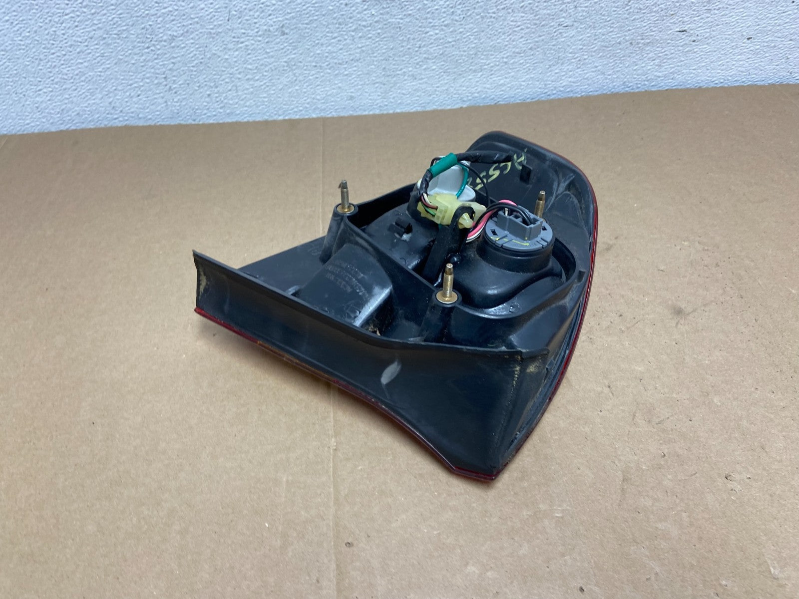 2000 to 2004 Subaru Legacy Right Passenger Rh Side Tail Light AC5589 DW5