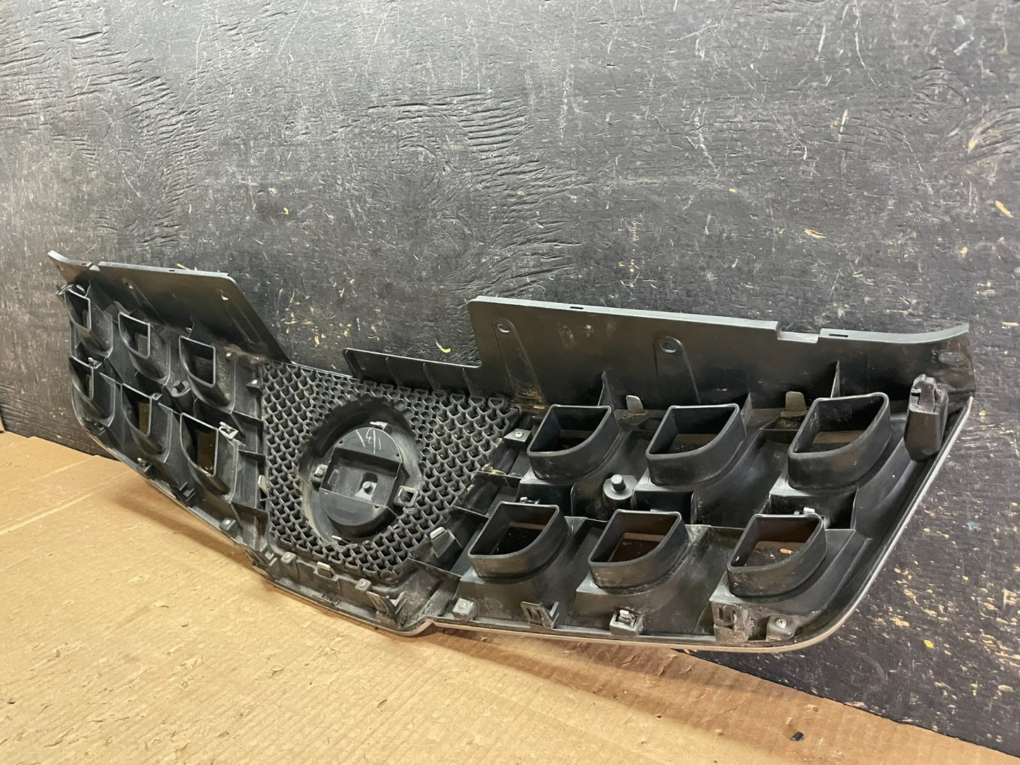 2011 to 2015 Nissan Rogue Front Upper Chrome Grill Grille Oem AB3213 DG8