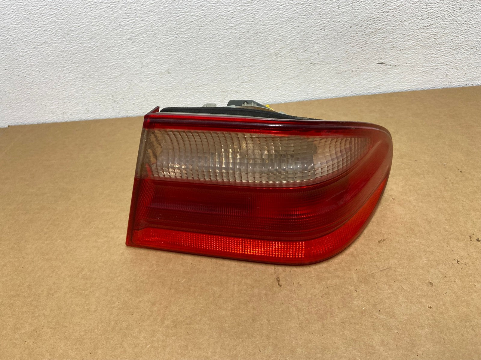 2000-2002 Mercedes-Benz E-CLASS E430 Right Passenger Side Tail Light AC1682 LK0