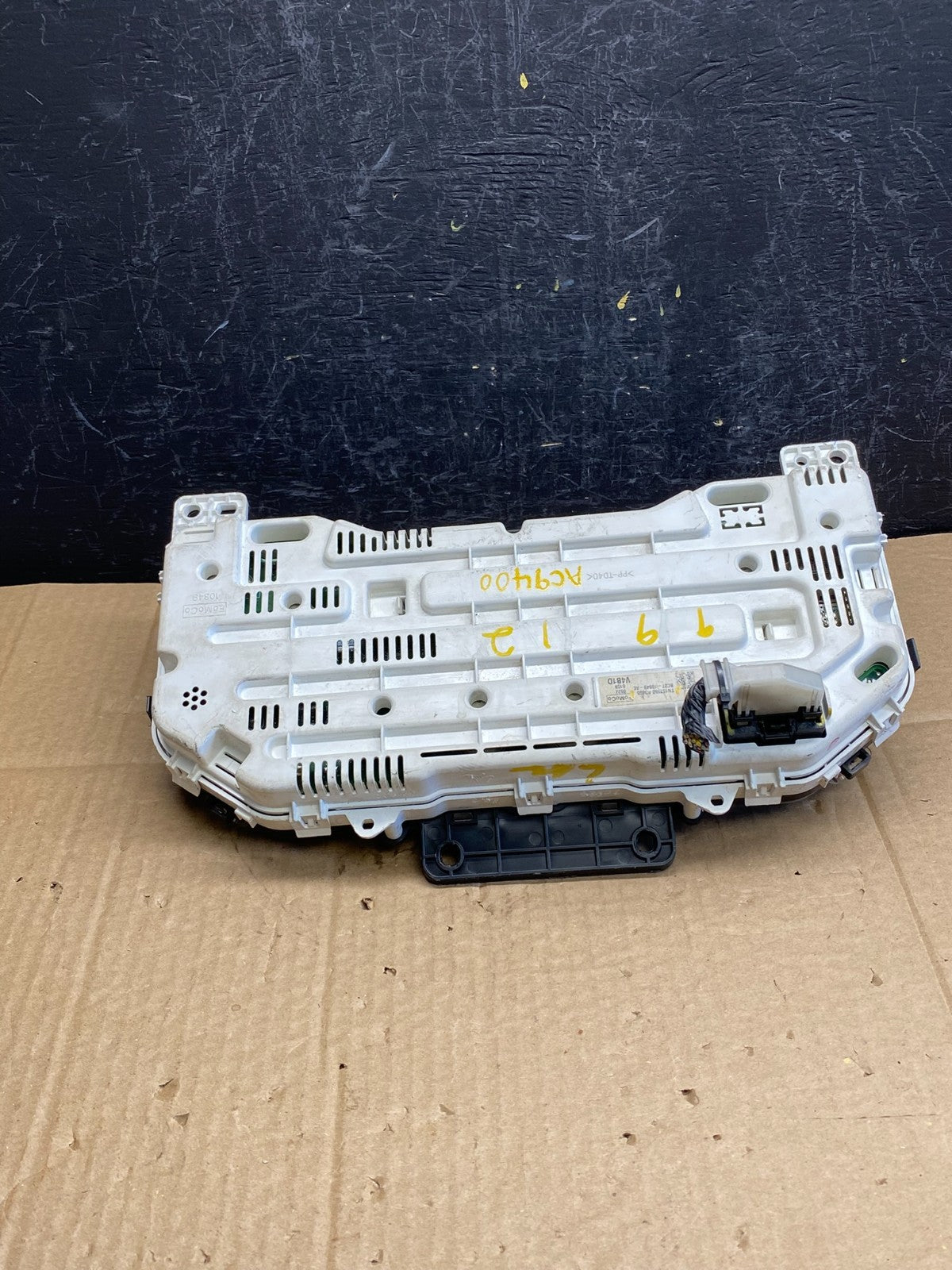 2011 to 2013 Ford E150 E250 E350 VAN Gauge Speedometer Cluster ac9400 DG5