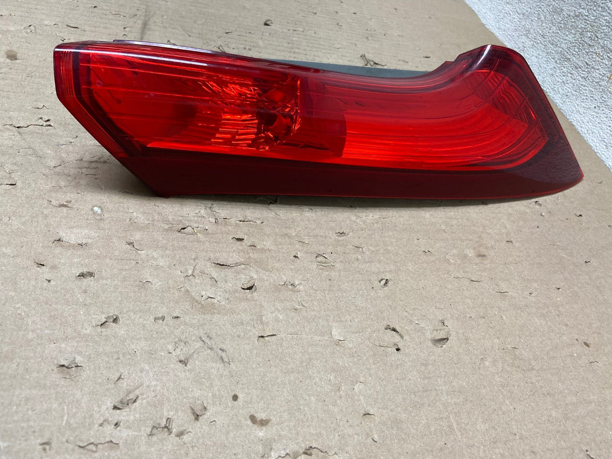 2012-2014 Honda Crv Cr-v Right Passenger Rh Side Upper Tail Light AH6858 LK0