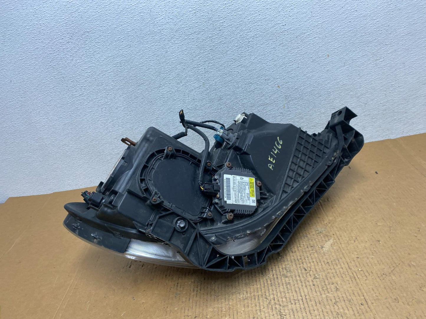 2009 to 2012 Acura RL Left Driver LH Side Xenon HID Headlight AE1466 DG8
