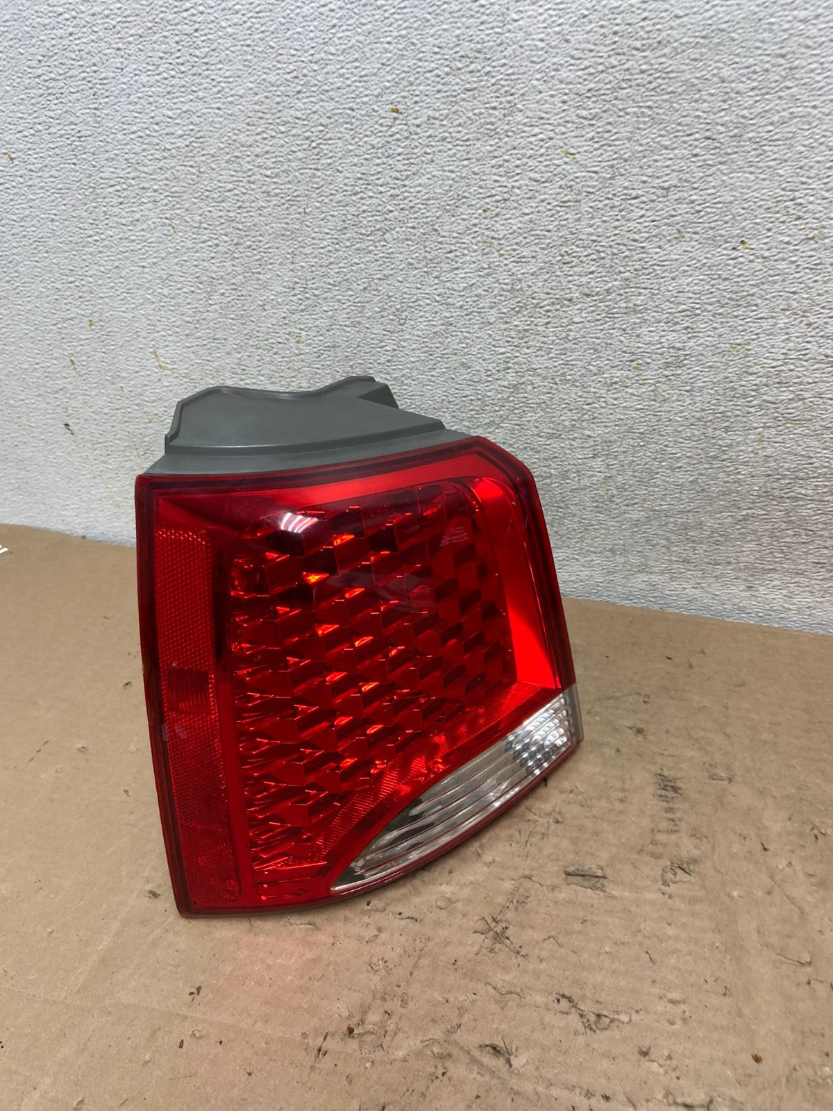 2010 2011 2012 Kia Sorento Left Driver LH Side Tail Light AI1020 LK2