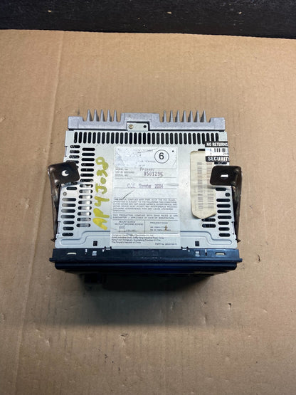 2005 to 2006 Nissan Frontier Xterra AM/FM CD Car Radio F9450 DG3