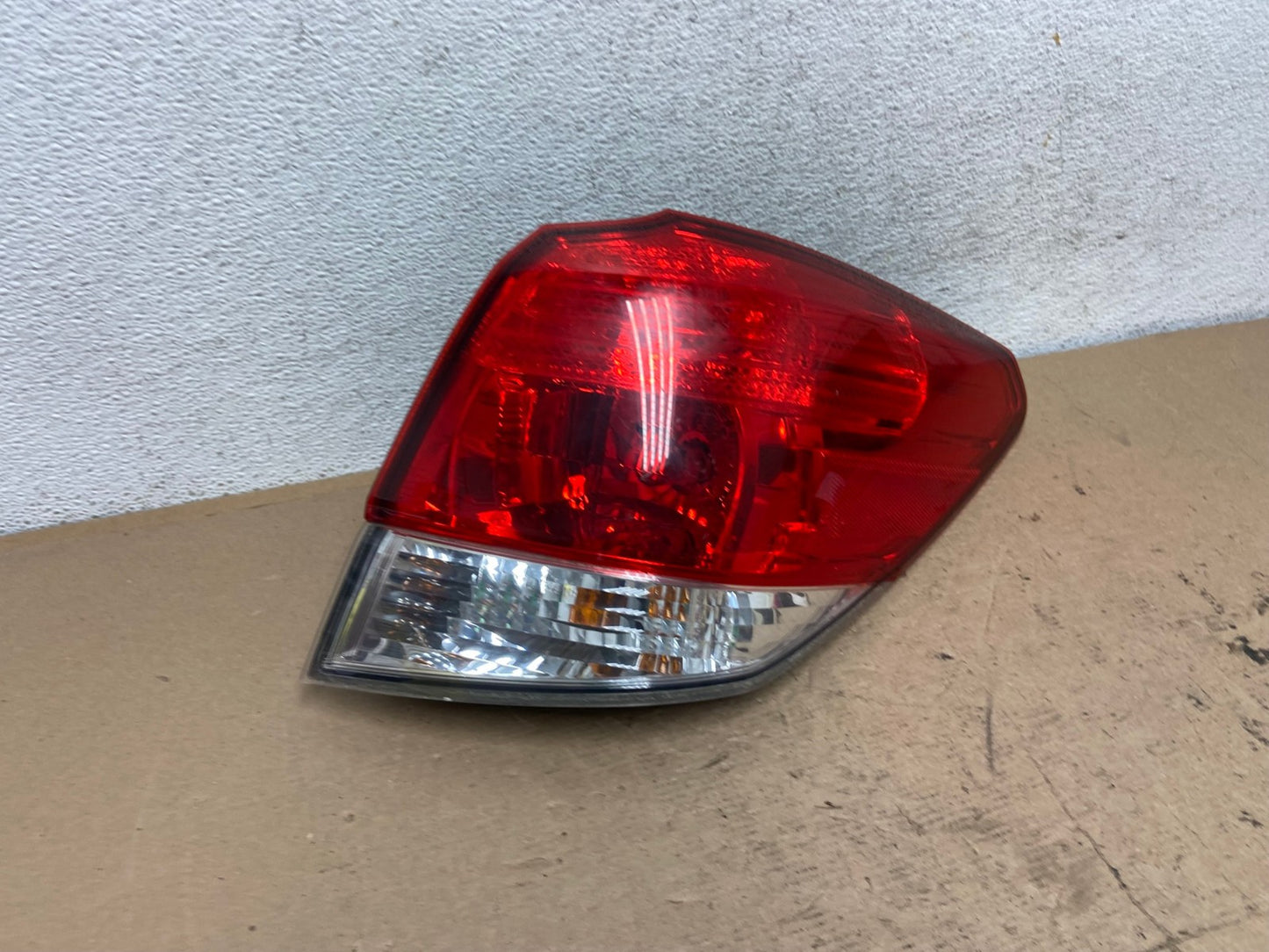 2010-2014 Subaru Outback Wagon Right Passenger Rh Side Tail Light AF5108 LK2
