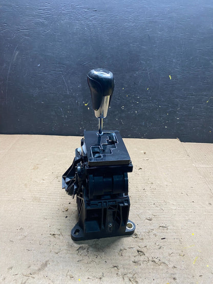 2010 to 2015 Mazda CX-9 Center Console Gear Shifter Q2431 DG0