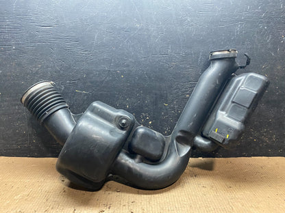 2011 - 2013 Dodge Durango 3.6L Resonator Air Intake Tube Y6709 DG4