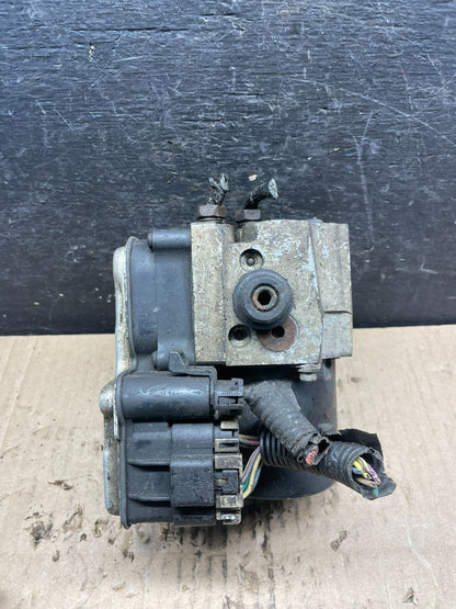 2004-2007 Chevrolet Express ABS Pump Control OEM 13567136 Module R9412 DG1