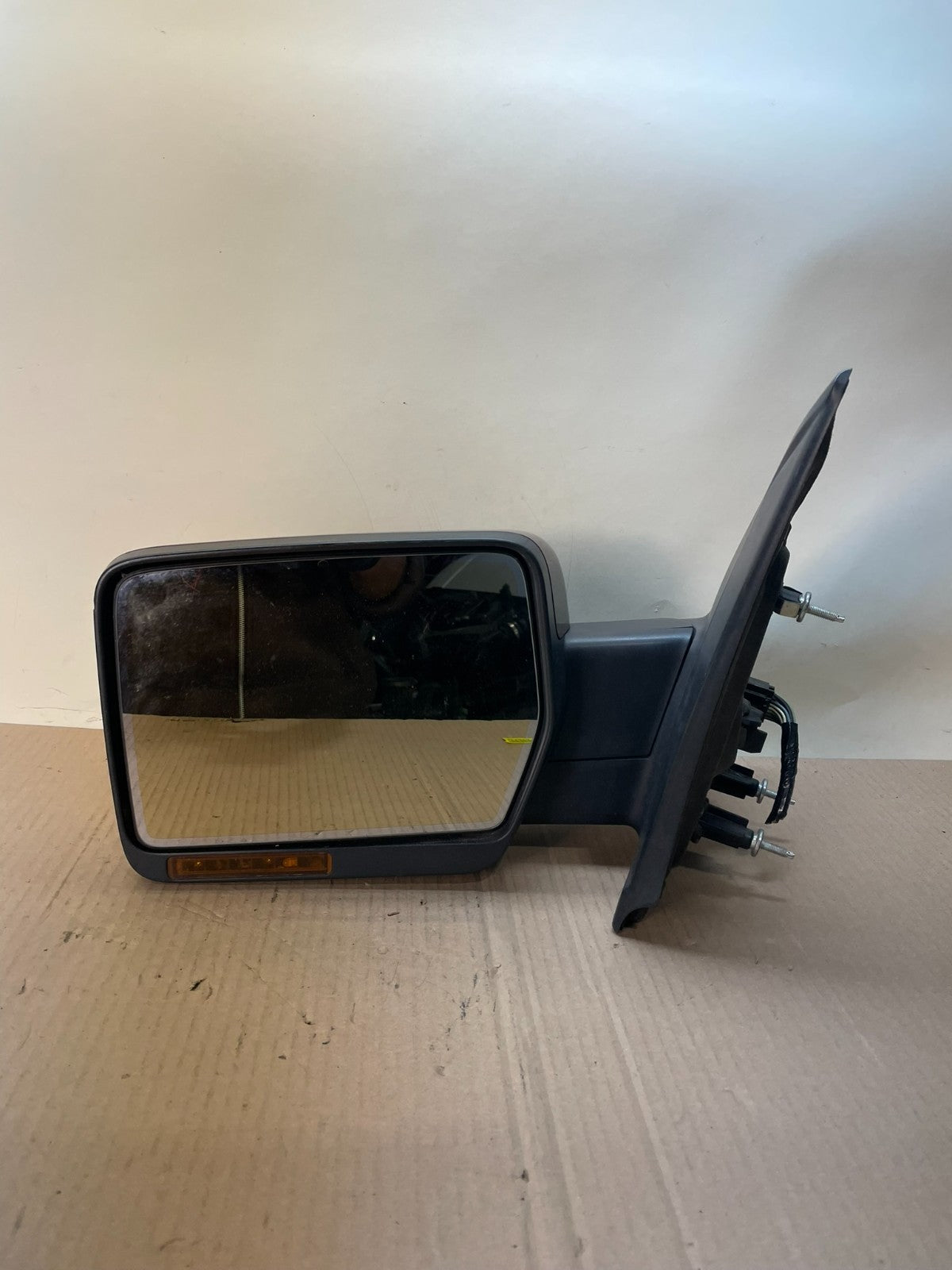 2007 to 2014 Ford F150 Left Driver LH Side View Door Mirror AJ0859 DW7