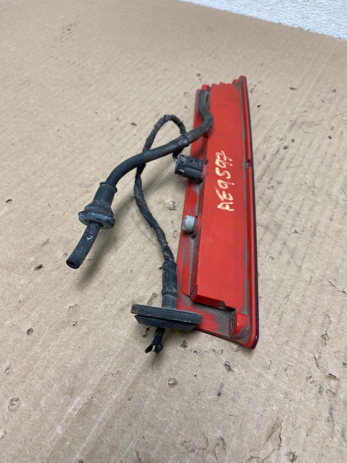2011-2013 Ford Fiesta Sedan Rear Third Brake 3rd Light Lamp AE9597 LK5