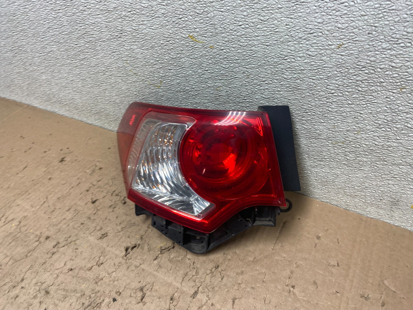 2009 to 2010 Acura Tsx Sedan Left Driver Lh Side Tail Light Oem Y4875 DW1