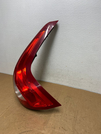 2009 to 2011 Volvo XC60 Right Passenger RH Tail Light AD1303 LK1