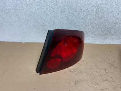 2004 - 2006 Nissan Sentra SE R SE-R SPEC Right Passenger Tail Light AG42592