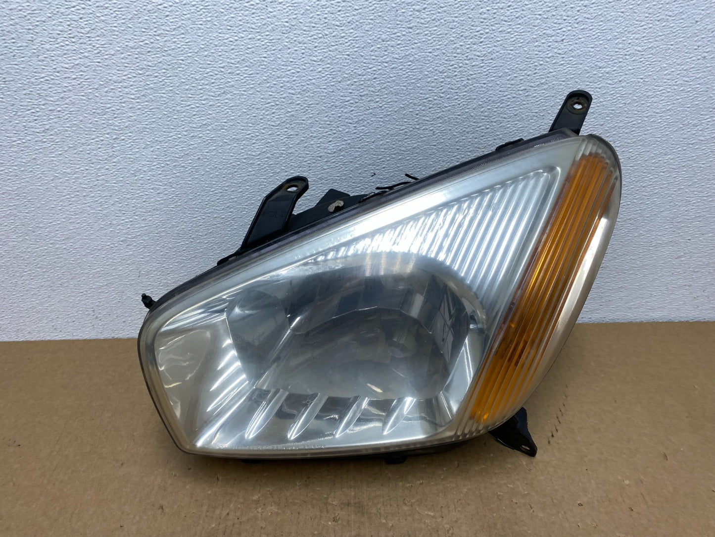 2001 - 2003 Toyota Rav4 Left Driver LH Side Headlight Halogen Oem AC1289 DW0