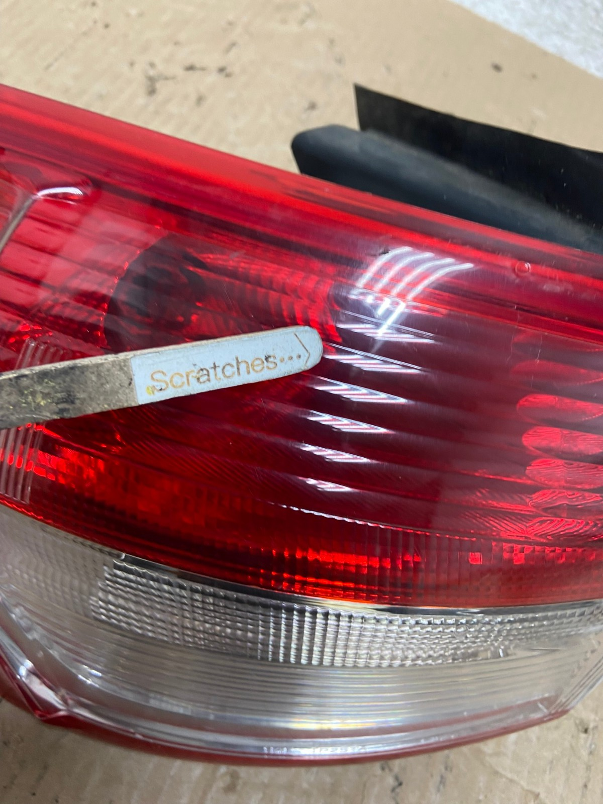 2013 to 2016 Ford Escape Left Driver LH Side Tail Light AI1326 LK3