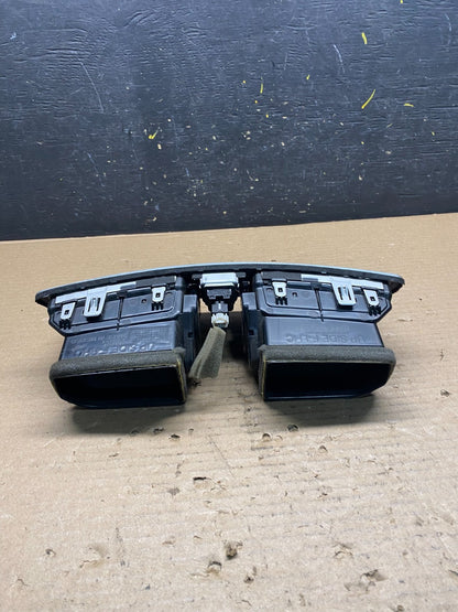 2013 to 2015 Nissan Sentra Air Vents Top Dash Center W/Hazzard Switch S2906 DG3