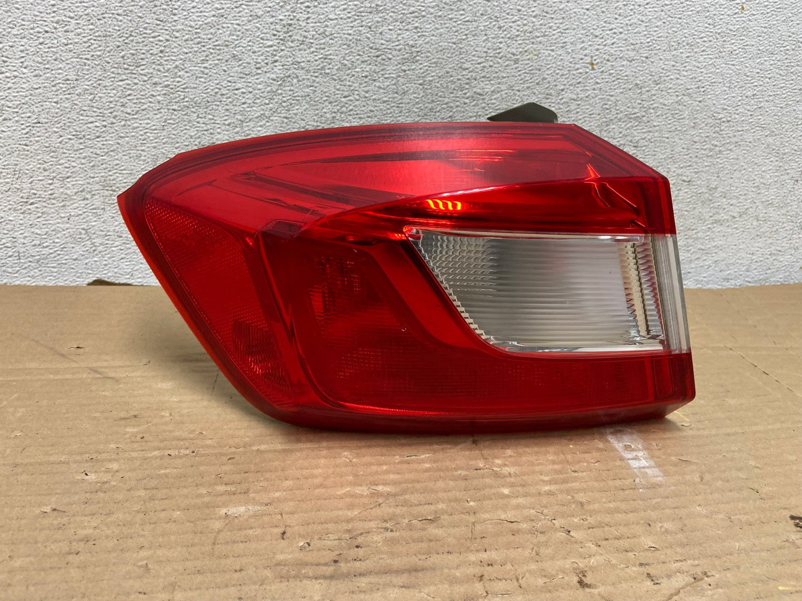2016 2017 2018 Chevrolet Cruze Left Driver LH Tail Light AG9033 LK0