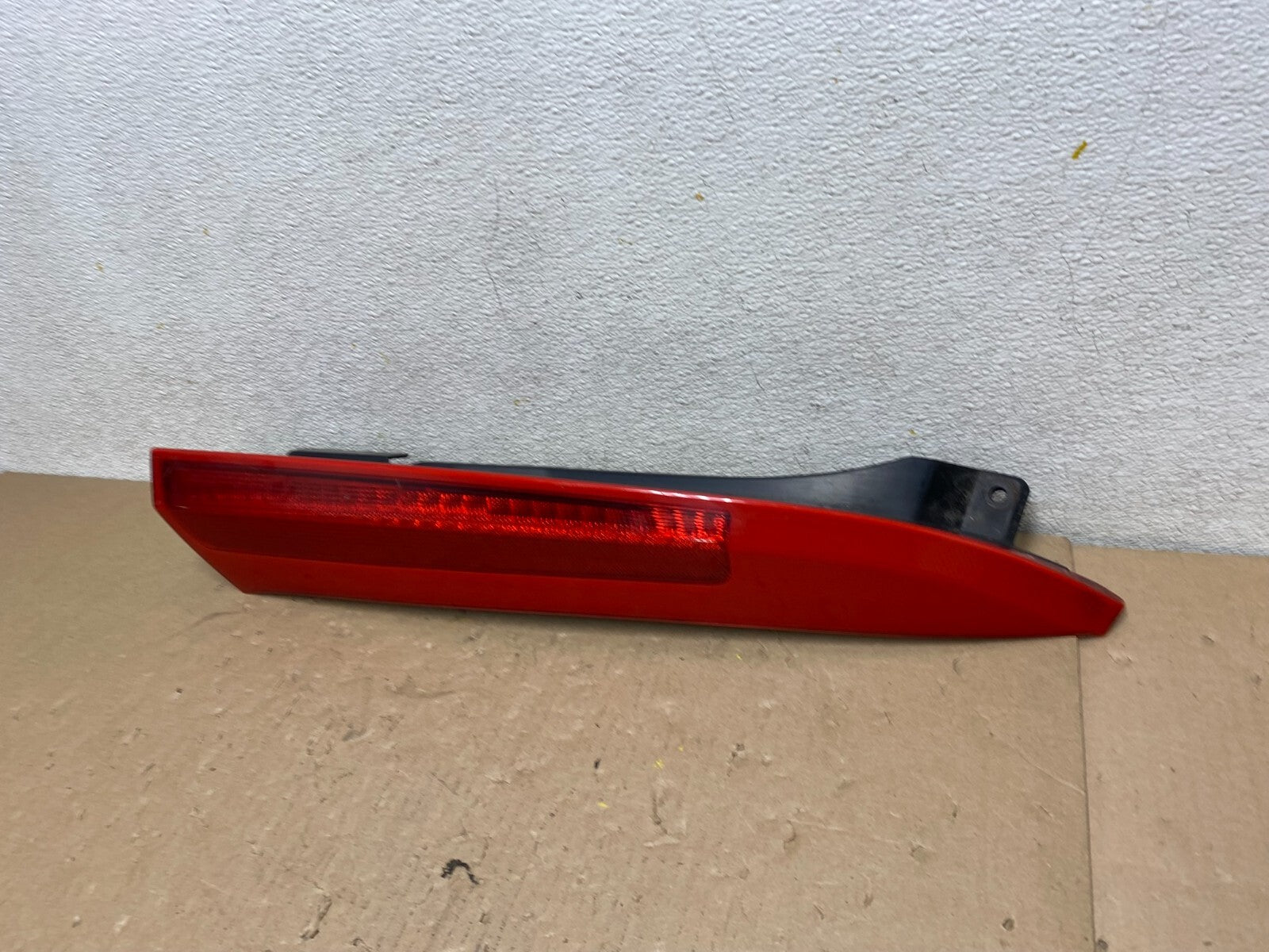 2003 to 2006 Volvo XC90 Right Passenger Side Upper Tail Light OEM I2498 DW1