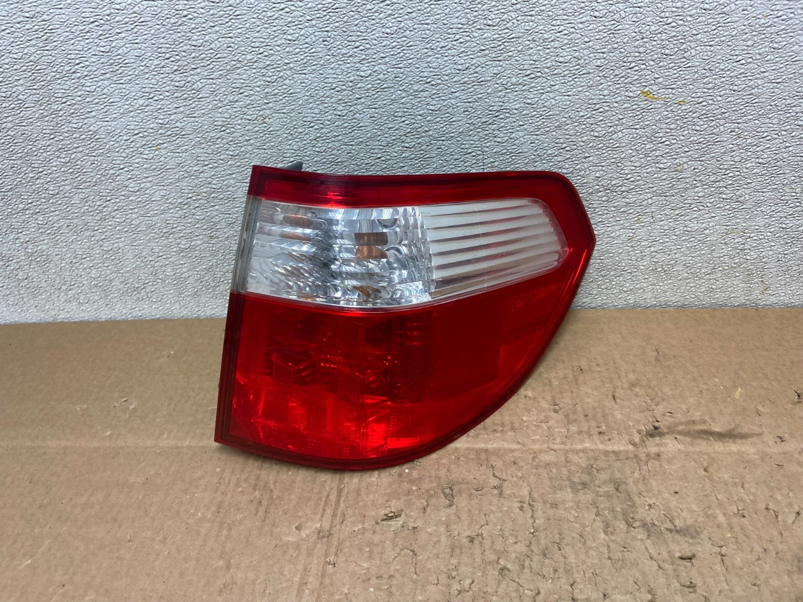 2005 2006 2007 Honda Odyssey Right Passenger RH Side Tail Light Oem Y9070 DW0