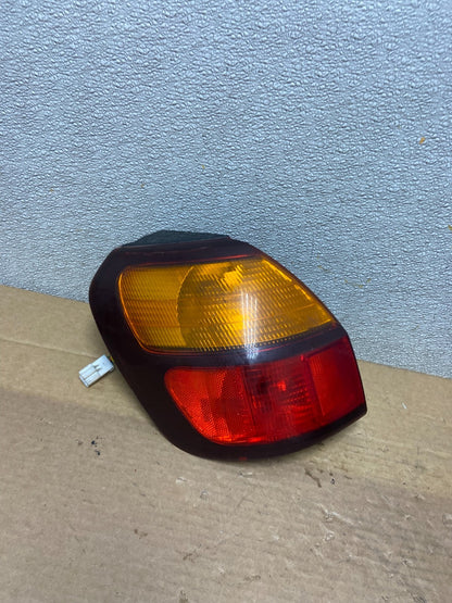 2001 to 2004 Subaru Legacy Outback Left Driver LH Tail Light AB5160 DW2