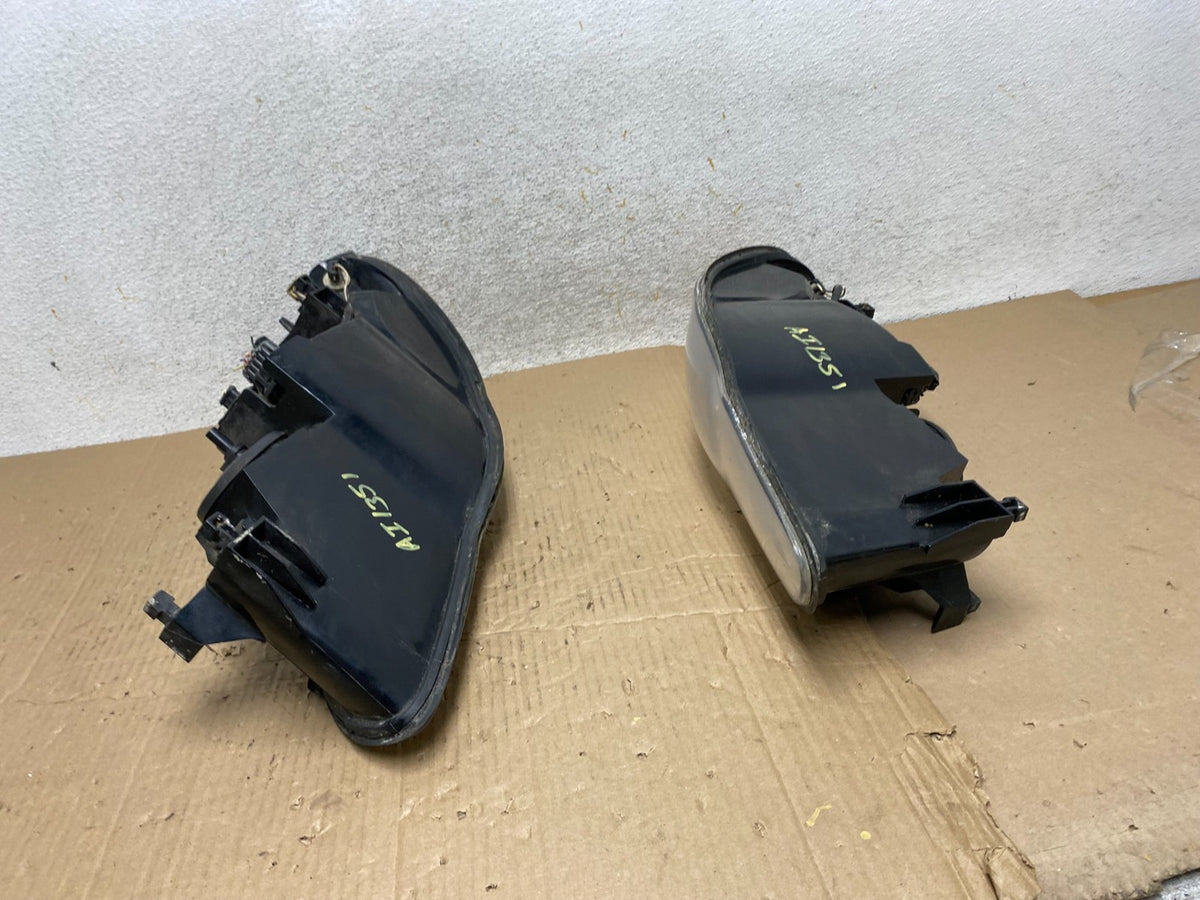 2000 to 2005 Chevrolet Monte Carlo Left+Right Side Set Headlights AI1351 DW9