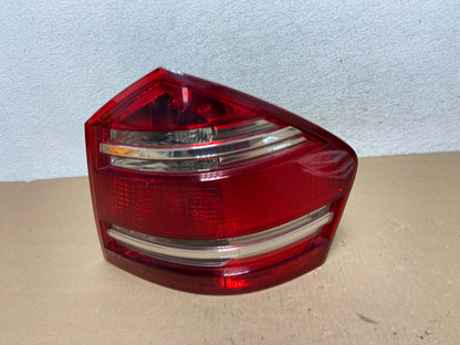2007 to 2009 Mercedes GL-Class GL450 Right Passenger Side Tail Light AG3407 PS0