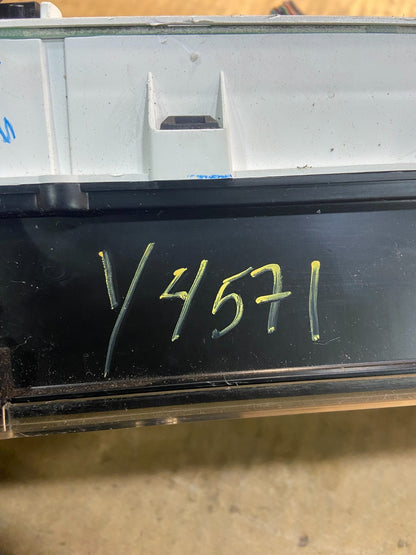 2001 to 2004 Toyota Sequoia Speedometer Insrument Gauge Cluster Y4571 DG5