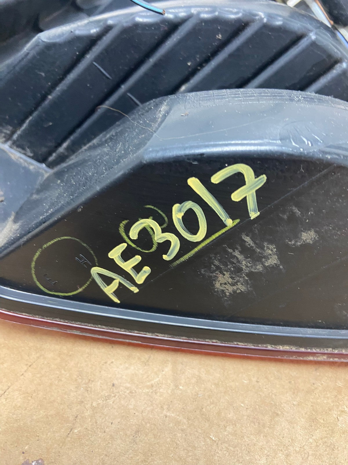 2007 2008 2009 2010 Jeep Compass Left Driver LH Side Tail Light AE3017 LK7