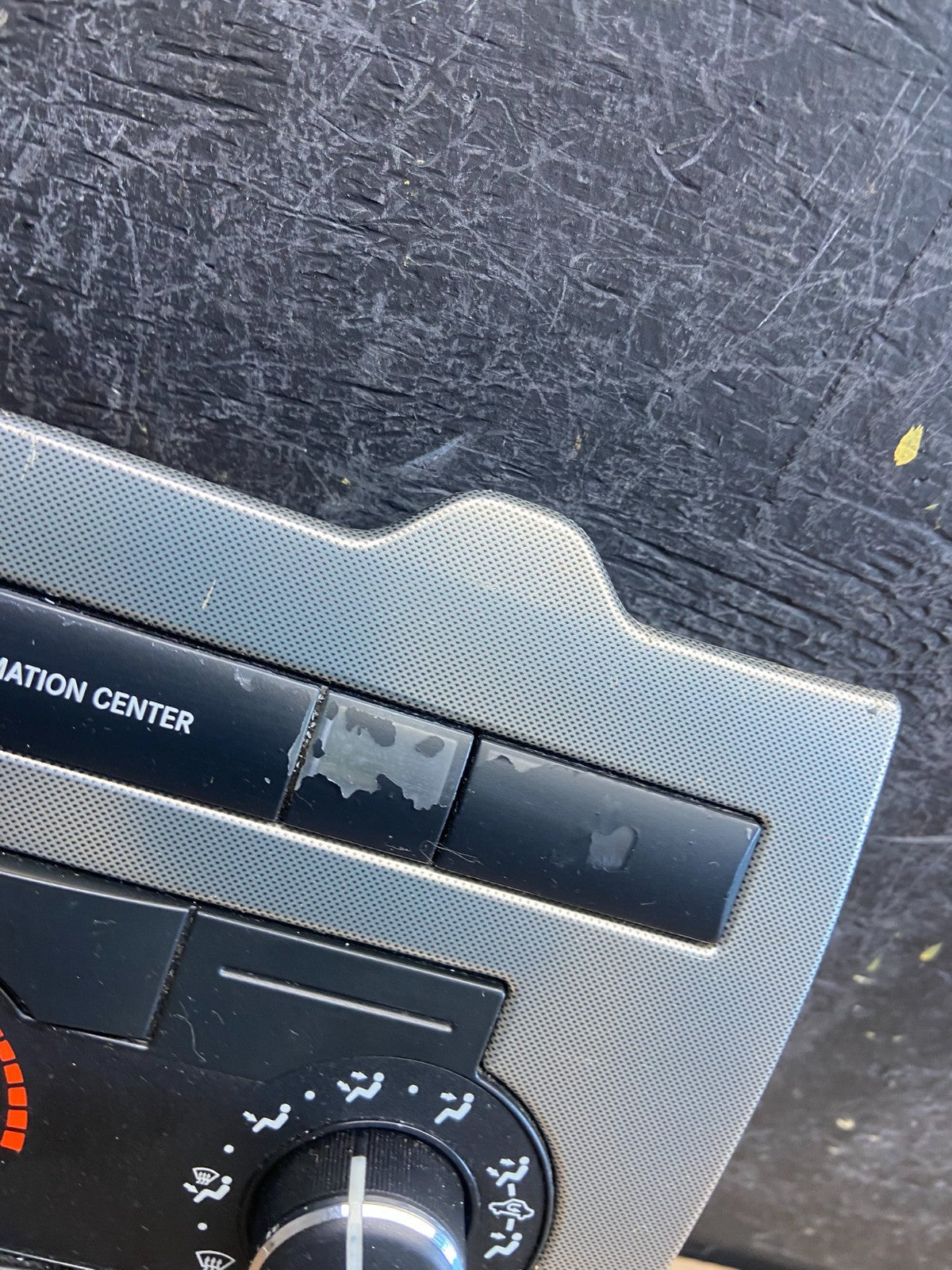 2005 to 2007 Jeep Commander Grand Cherokee A/C Climate Control Bezel AE3943 DG3